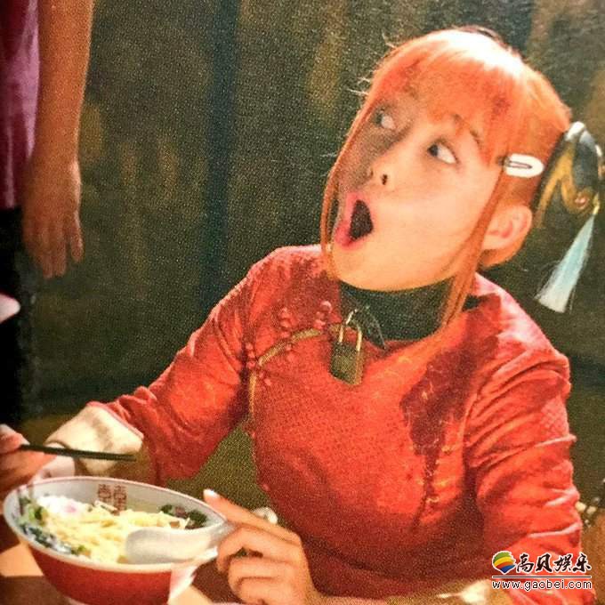 近日一档电视节目：桥本环奈试吃拉面被要求发出声音！她也都是全盘照做