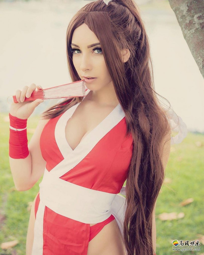 澳洲职业COSER小姐姐：身材超棒颜值高！傲人上围、小翘臀和修长双腿
