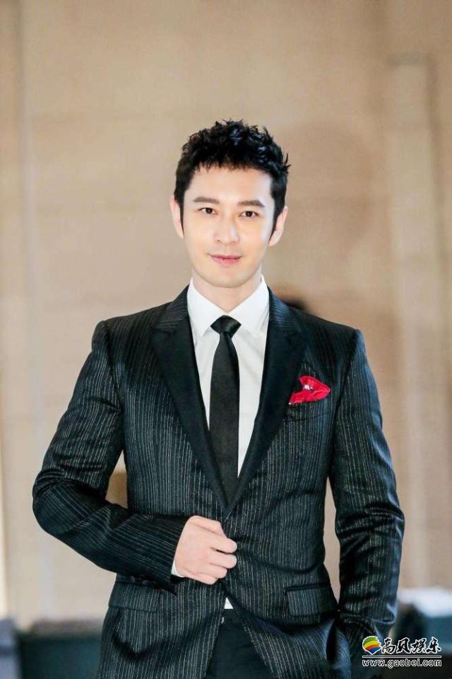黄晓明微博澄清拒绝出演《流浪地球》一事：随后该片导演郭帆亲自辟谣