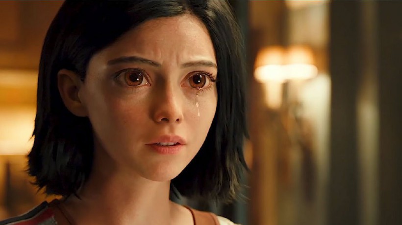 《阿丽塔：战斗天使》表现几乎是无可挑剔：除了女主角阿丽塔那双大眼睛