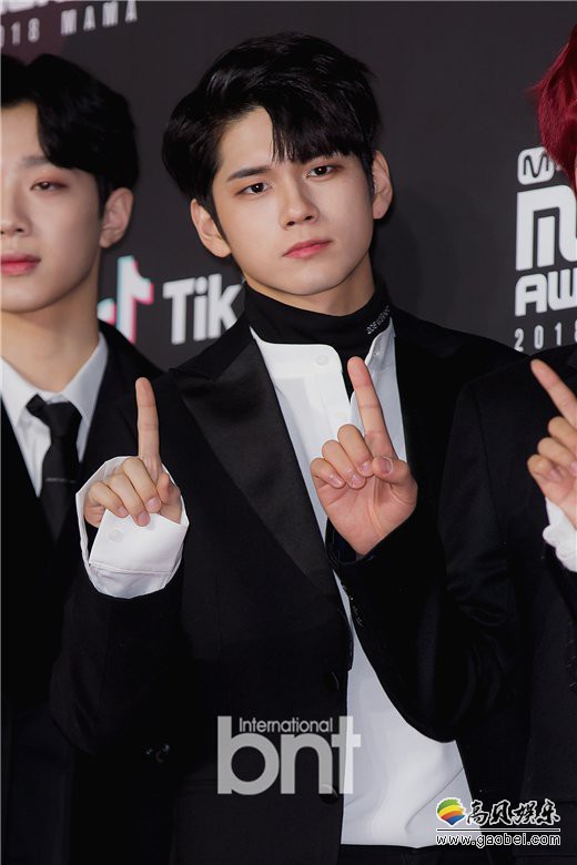 邕圣祐将出击《两点出逃Cultwo Show》 特别DJ身份出演