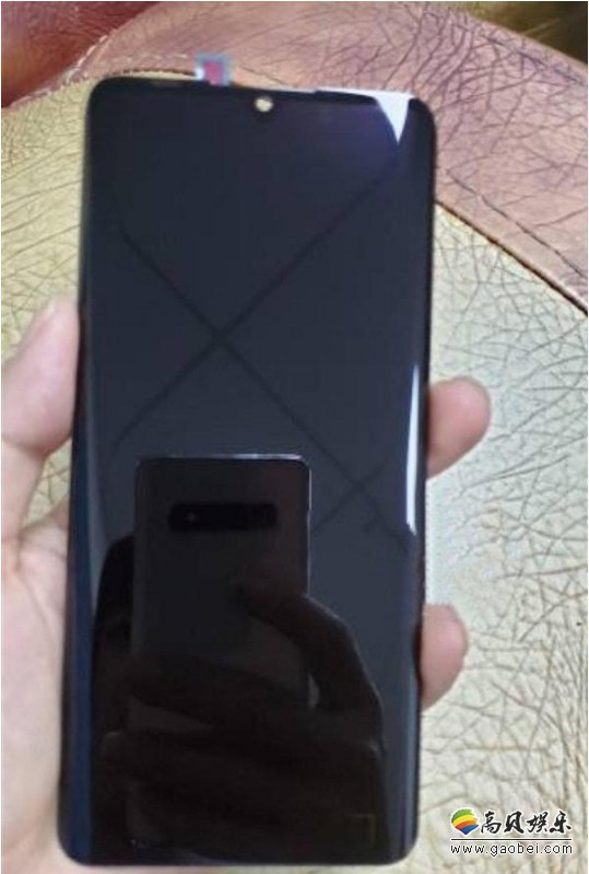 华为P30 Pro前面板谍照被曝光：首款采用双曲面＋水滴屏方案旗舰手机