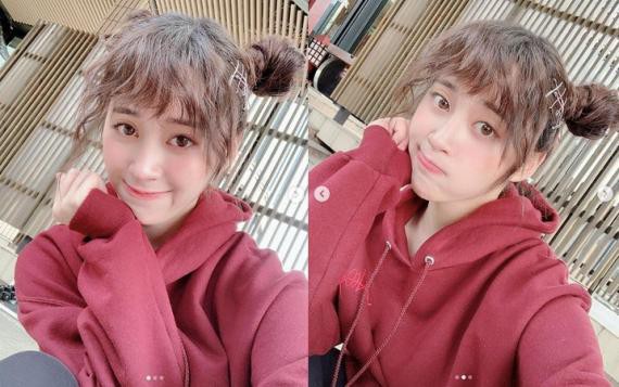 欧阳妮妮近来晒出自拍美照:罕见绑着双丸子头入镜,模样被赞相当可爱 欧阳妮妮近来晒出自拍美照:罕见绑着双丸子头入镜,模样被赞相当可爱