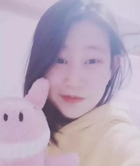 小沈阳女儿沈佳润开直播：清秀造型被网友赞“女大十八变，越变越好看”