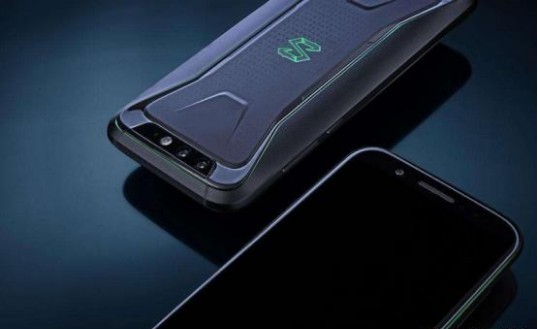 黑鲨游戏手机2安兔兔跑分疑似曝光：达到惊人的43万！超过99%用户