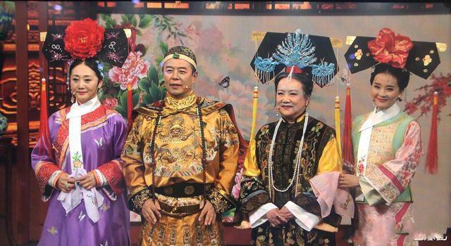《王牌对王牌》总导演吴彤晒出最新录制照：《还珠格格》重聚！回忆杀
