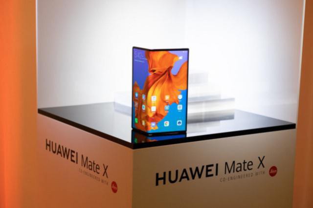 华为获得德国莱茵TUV授予首张5G CE证书：Mate X商用与量产进程加快
