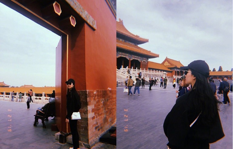 刘亦菲晒出照片：神仙姐姐休闲黑衣，背着白包化身最美游客，十分靓丽