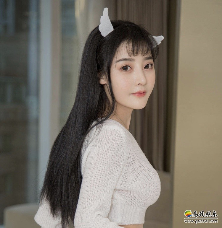 可爱小娜比妹子：巨蟹座美眉！性格超好总有聊不完的话！喜欢美食电影