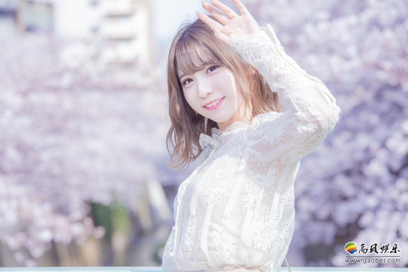 樱花萌妹“紗愛”写真：在樱花树映衬之下！仿佛整个世界都变得那么甜美