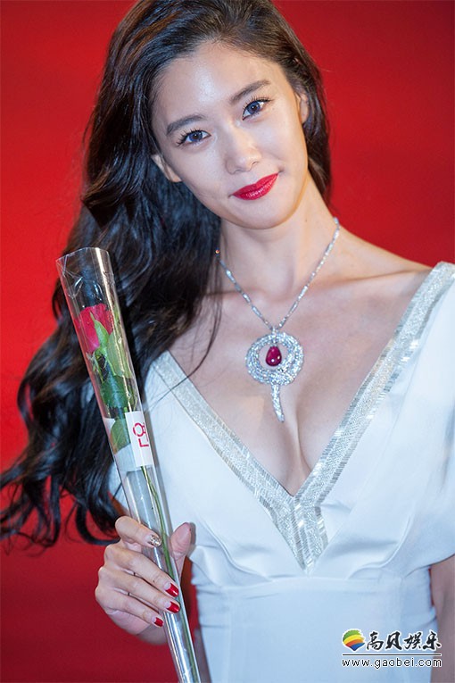 李成敏(CLARA)高清图片：釜山国际电影节开幕式红地毯[ID72820]【18合集】