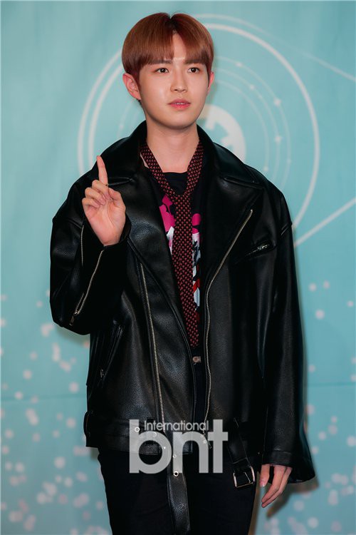 金在奂预计在SOLO出道前先通过综艺节目与观众见面