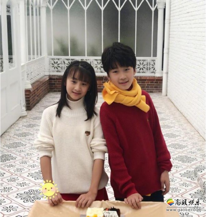 田亮与叶一茜晒出女儿森碟美照：张悦轩晒出与森碟合影，为其庆祝生日