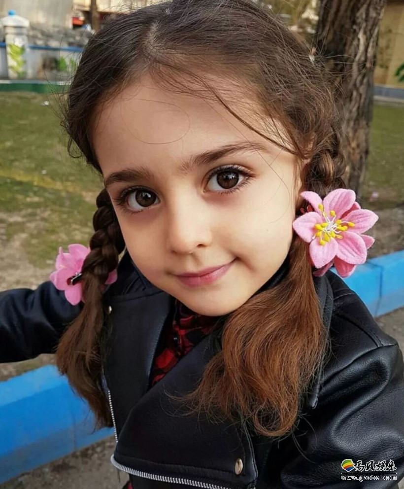 伊朗小女孩照片图片