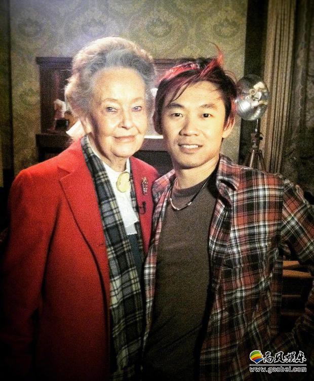 恐怖片《招魂》系列主角沃伦夫妇原型人物之一罗琳·沃伦去世：享年92岁