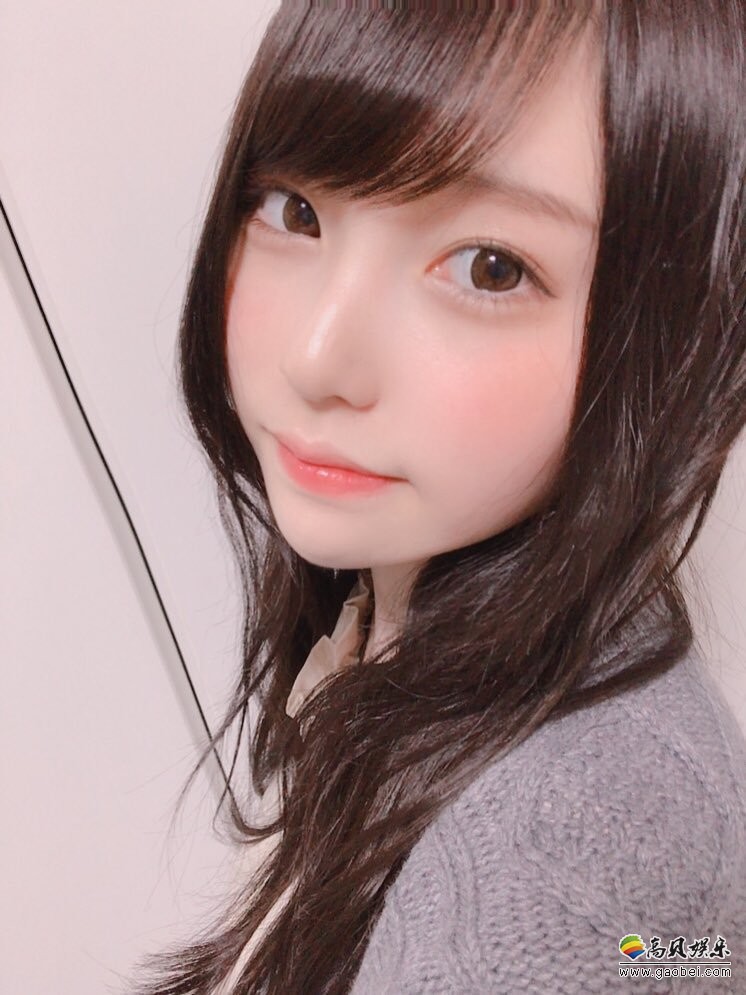 岛国网红樱花妹：不仅长相很可爱，性格也十分开朗，经常发布自己搞怪照