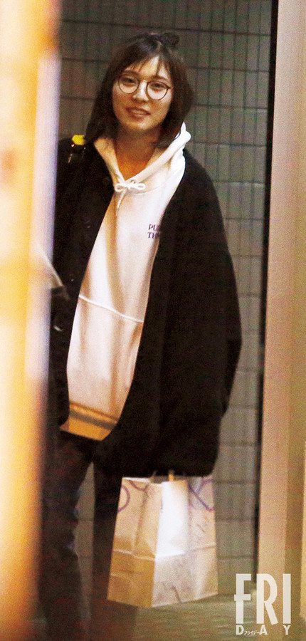 《FRIDAY》杂志爆料称 松冈茉优与该舞台剧合作演员举行庆功宴