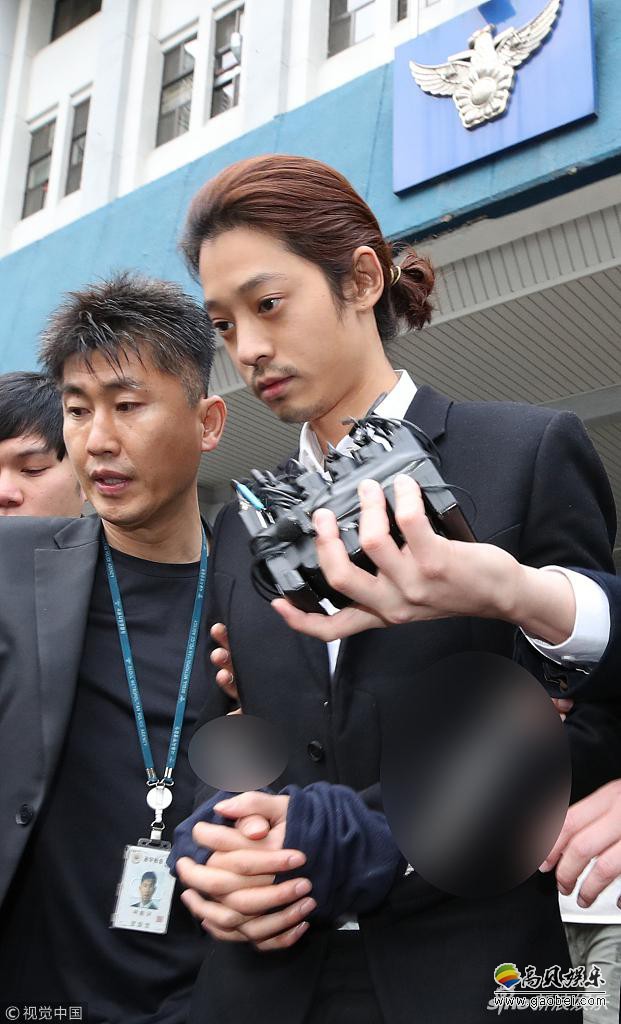 郑俊英及崔钟勋接受了警方12个小时的调查 可处5年以上至无期徒刑