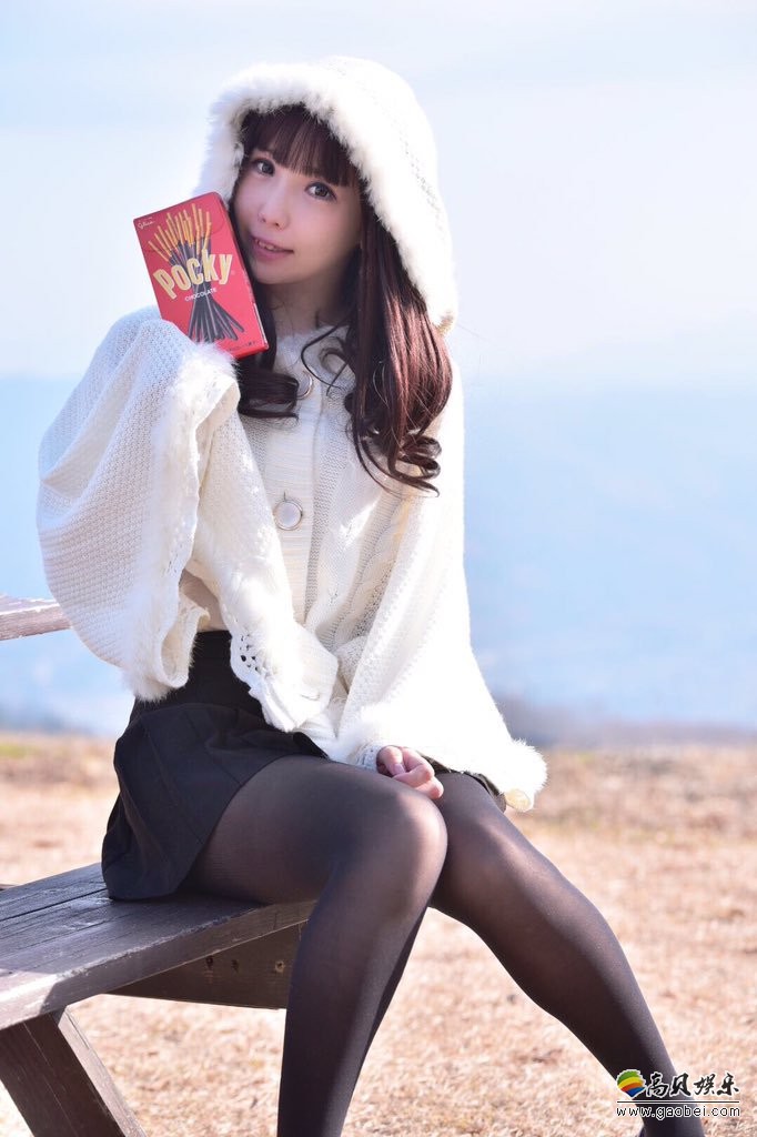 日本樱花妹coser柊花音大眼睛小清新细长美腿娇柔身材分外可爱