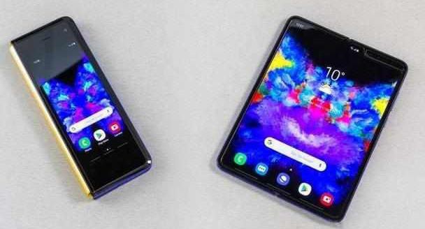 据韩媒报道：三星完成对折叠屏手机Galaxy Fold修复工作！预计下月发售