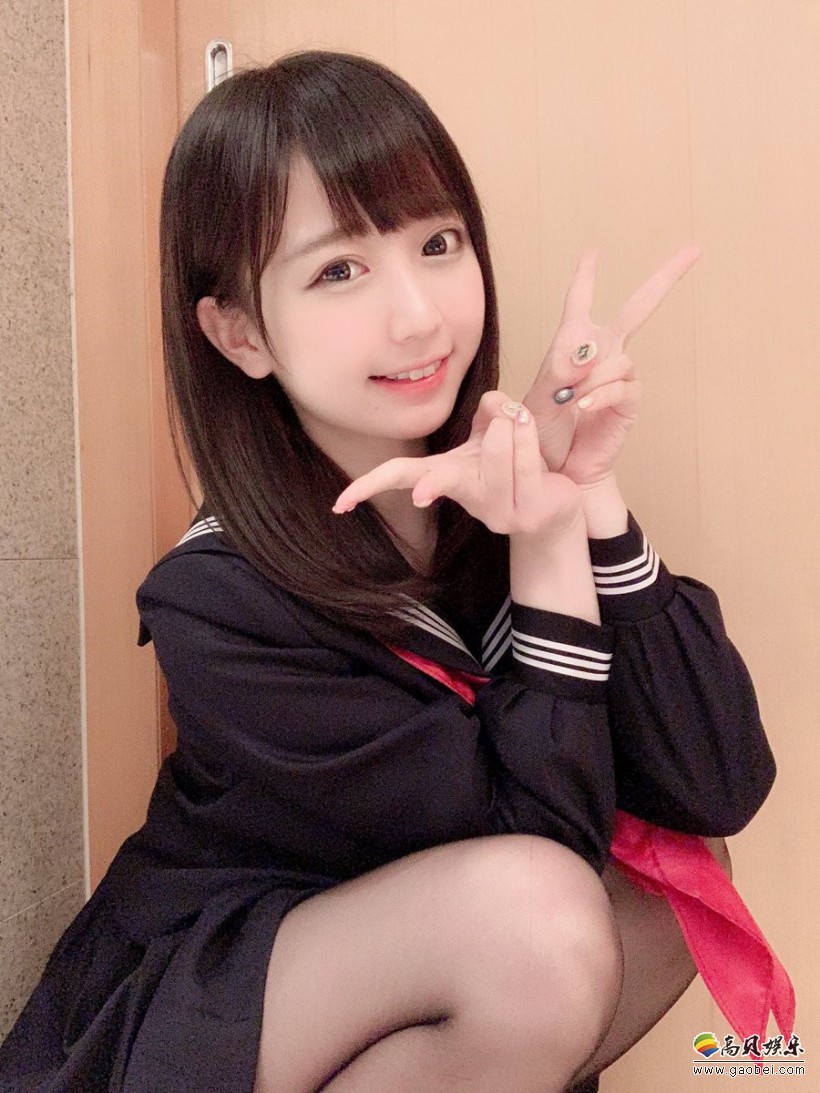 yami新图更新：小姐姐都开始穿着清凉！JK水手服写真照！最靓丽风景线