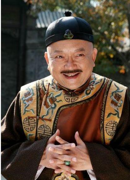 王刚将何坤演活了：王刚与何坤有着高度相似！他们都是收藏文物爱好者