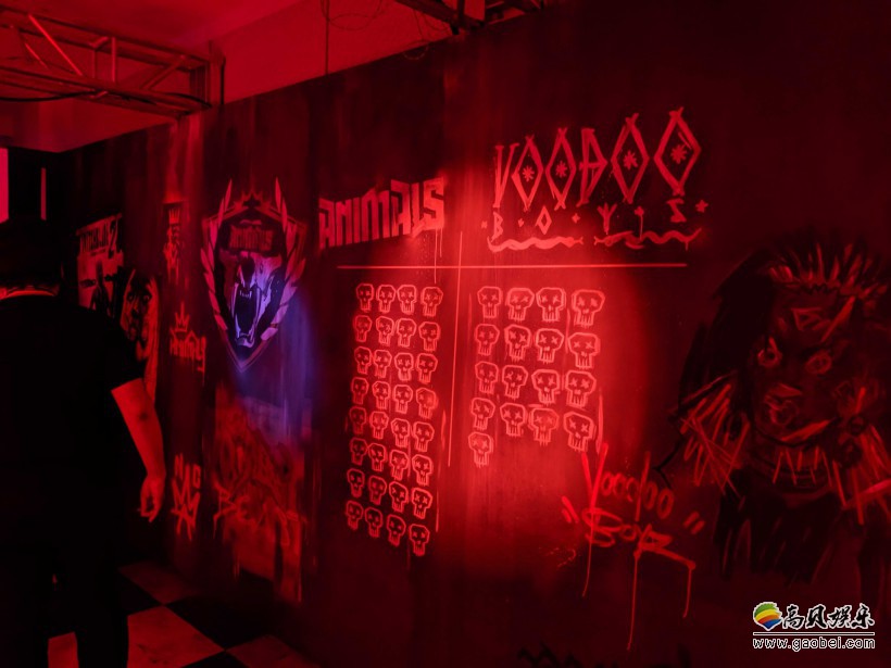 E3《赛博朋克2077》展台：展台布置和游戏主题很契合！充满未来感