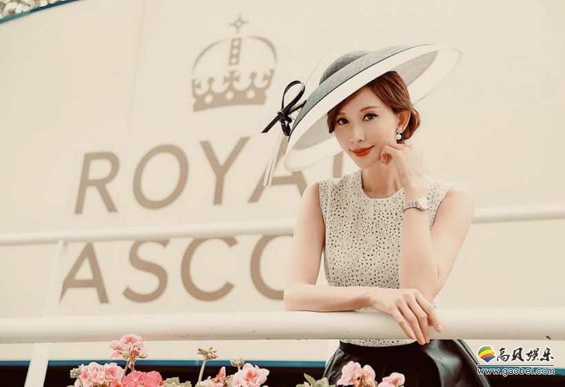 林志玲结婚后首次亮相观看英国皇家赛马:回应了改名“黑泽志玲”传闻 林志玲结婚后首次亮相观看英国皇家赛马:回应了改名“黑泽志玲”传闻