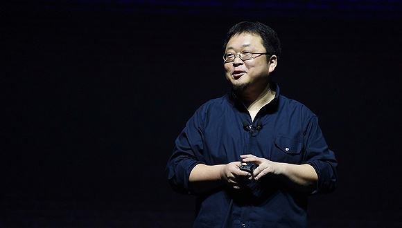 网友发现罗永浩推特个人简介显示“Legendary Wang Hong(知名网红)”