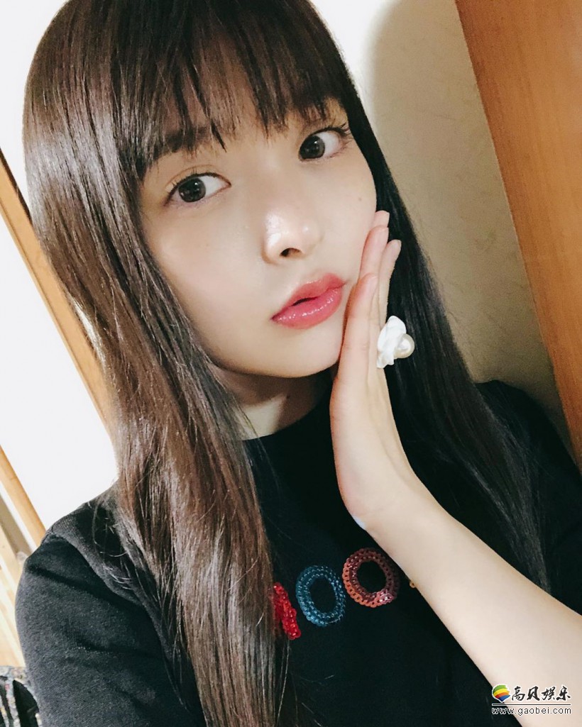 “政委”上坂堇这周没有什么活动：开通instagram并在上面公开一些照片