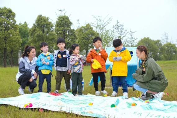 《童言有计2》第六期：袁咏仪、应采儿新手老师带领萌娃们开启春游活动