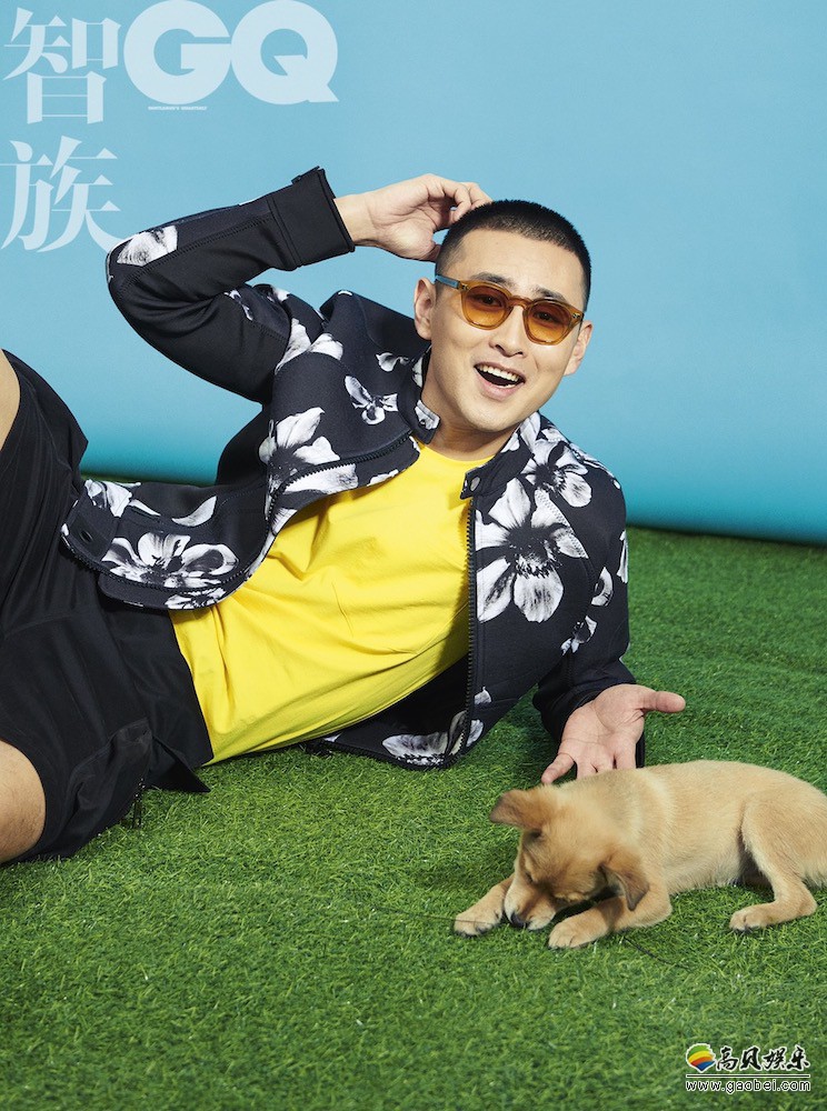 王彦霖《GQ》7月时尚大片：“Summer Feeling热夏感”诠释度假风时尚
