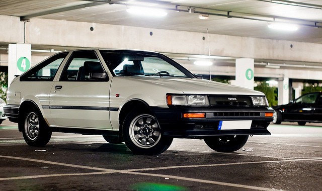 日本警方起诉4名男性:连续10天深夜在山路驾驶小货车和面包车超速飙车 日本警方起诉4名男性:连续10天深夜在山路驾驶小货车和面包车超速飙车