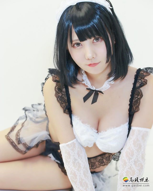 日本正妹小鳥遊くれあ：有着不亚于欧美妹子性感身材，还有可爱萌妹颜值