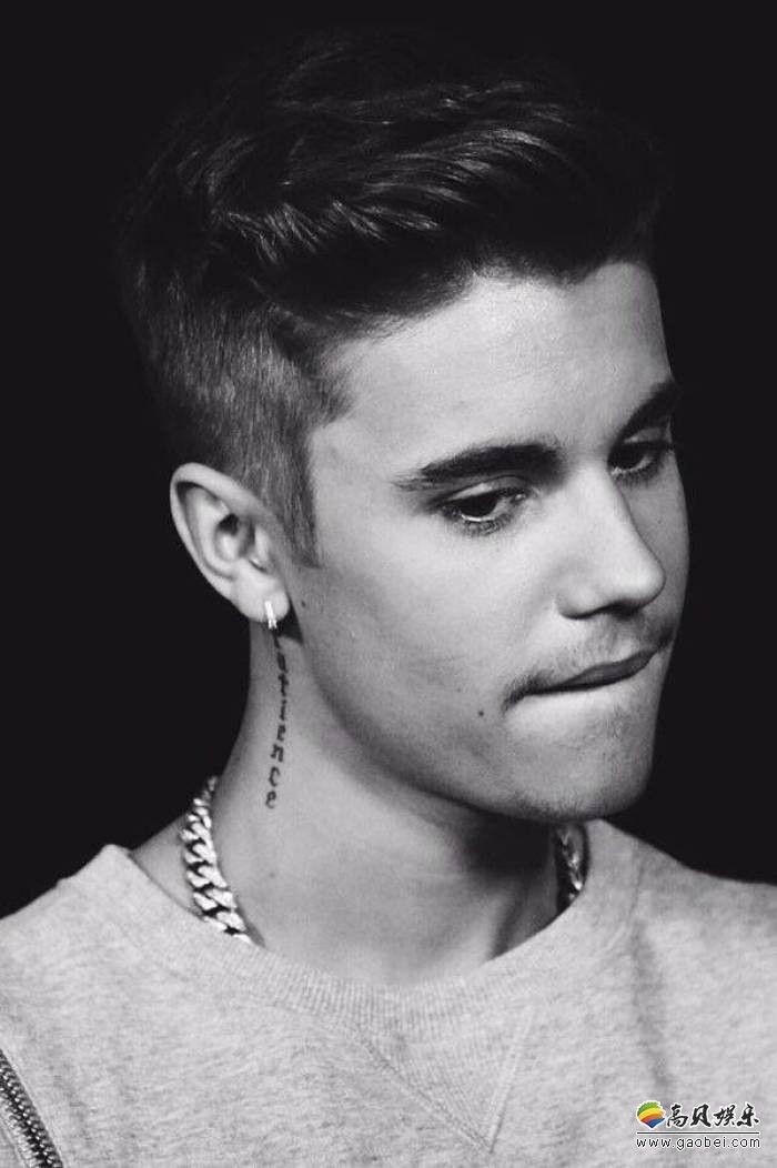 Justin Bieber开通微博发出第一条微博向粉丝们问好：还晒出了自己的照片