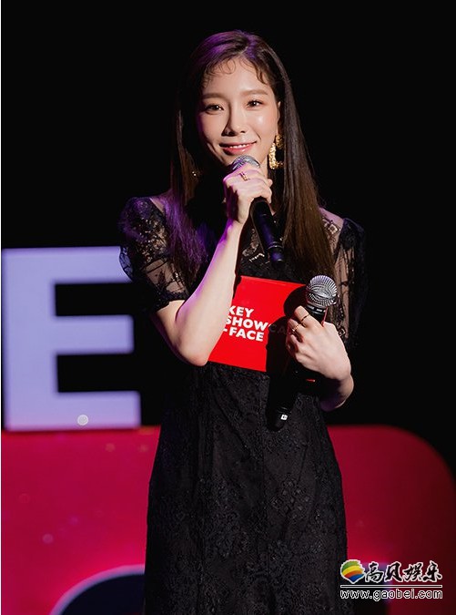 少女时代太妍不仅歌声抚慰人心：透过实际行动为需要帮助的人们带来温暖