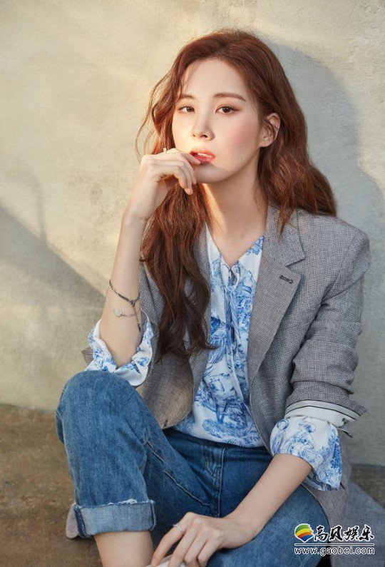 少女时代成员徐贤成为某女装品牌最新形象代言人：拍摄春季新品宣传照