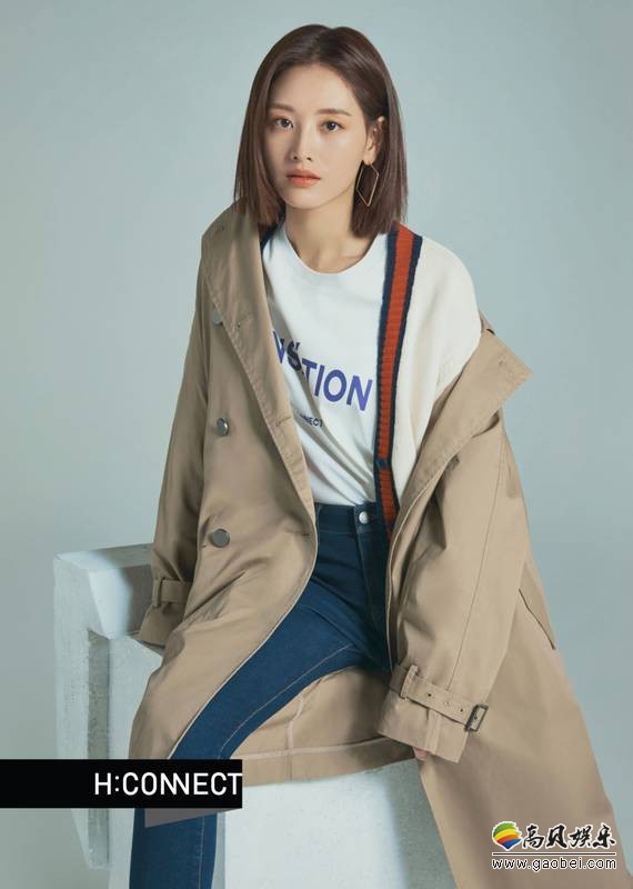 韩流女艺人金裁经为代言女装品牌拍摄新宣传照：轻松驾驭休闲懒散风格