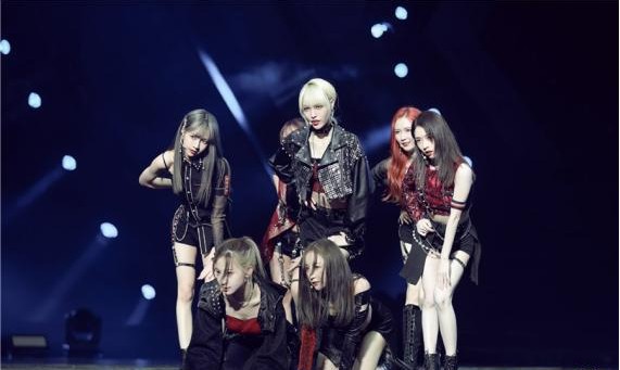 全新小分队“DEMOON”首次亮相：献上首支未发布单曲《FOX(狐狸)》