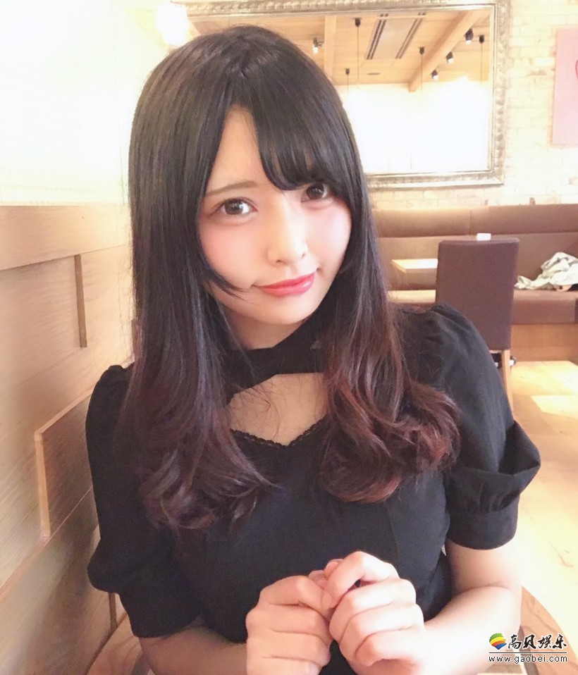 樱花妹女大学生橋本ひかり：清纯挑眉长相＋完美身材比例！大胆写真风格