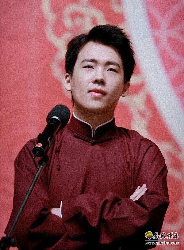 郭麒麟在某节目中自曝在童年时曾遭遇大叔伪性侵：事发地点在男卫生间