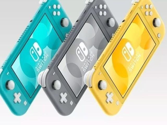 据外媒报道：美国联邦通信委员会网站出现任天堂Switch Lite内部构造照片