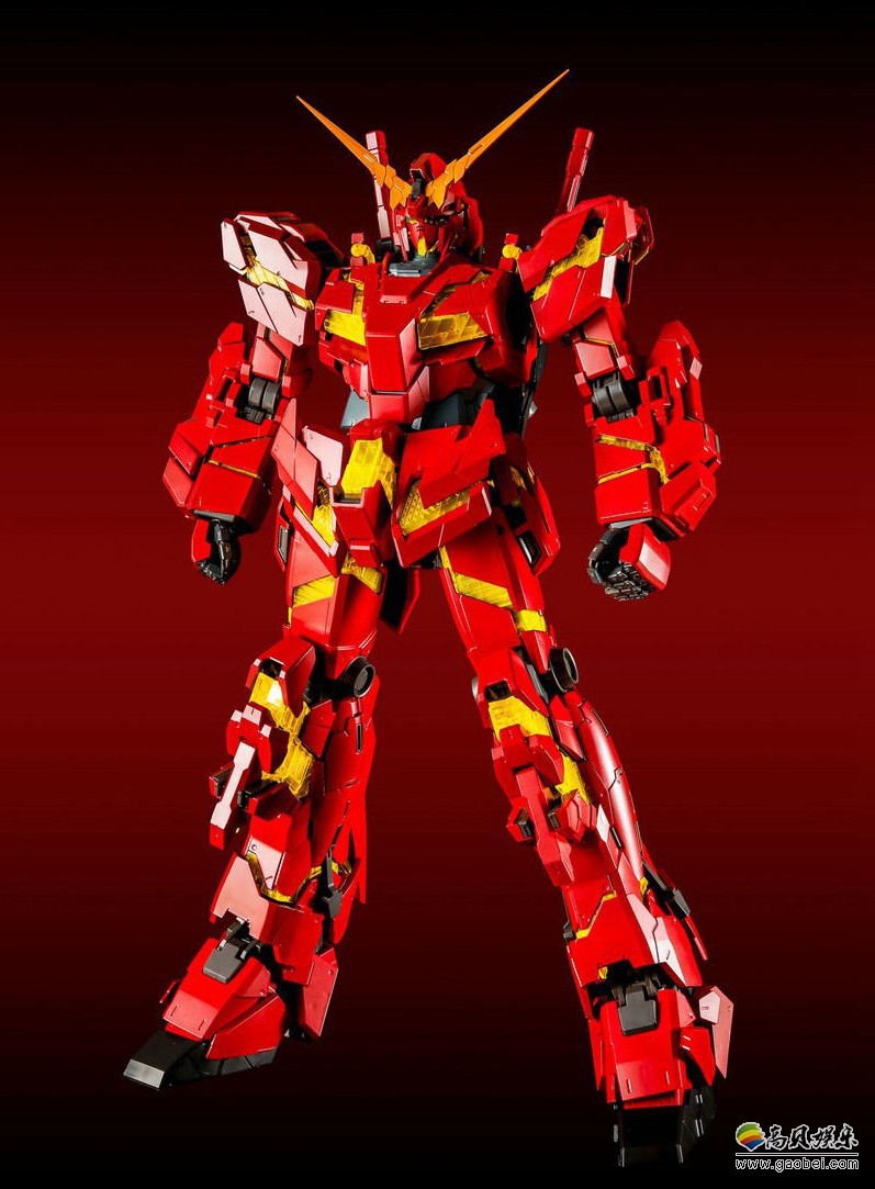 PG 机动战士高达UC RX-0独角兽高达+武装战甲DE 中国红Ver：值得收藏