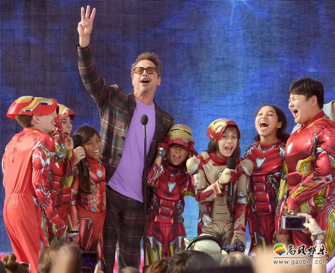 青少年选择奖(Teen Choice Award)：小罗伯特·唐尼获最佳动作片男演员奖
