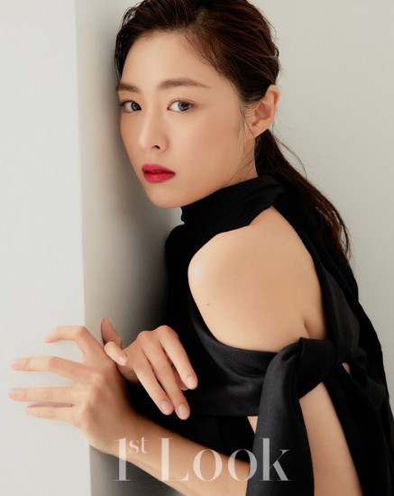 李沇熹最新时尚画报公开！她将各种美丽动人的画报主题，演绎得淋漓尽致