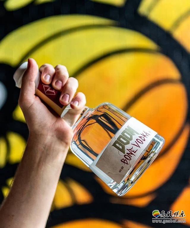 贝塞斯达与酿酒厂推出《毁灭战士》主题伏特加“DOOM Bone Vodka”
