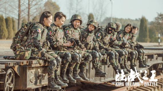 《陆战之王》近期热播！在即将播出剧情中，坦克实训时发生实弹射击事故
