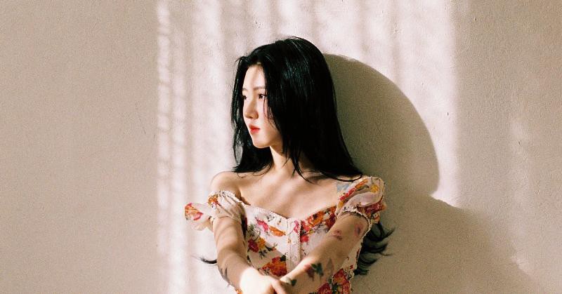 白艺潾发文简短地问候粉丝后便表示：跟JYP专属合约从14日起就要结束了