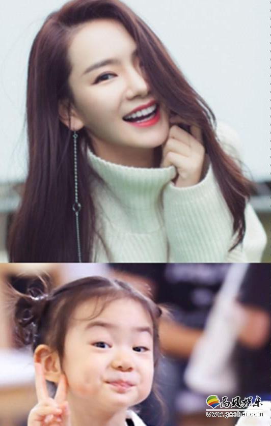 戚薇夫妇参加综艺节目戚薇翻白眼表情与女儿lucky翻白眼表情一模一样