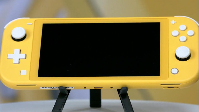 Switch Lite轻便版掌机正式开售！Switch Lite轻便尺寸、便宜价格是其优势